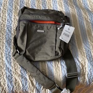 Baggallini messenger bag